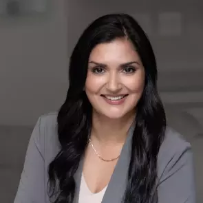 Jenny Gill, North Vancouver, Real Estate Agent